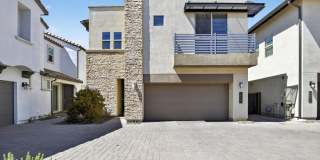 2350 W GLORIA Lane Gallery 1