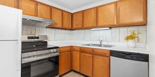 700 S Monarch Street unit: 207 Gallery 11