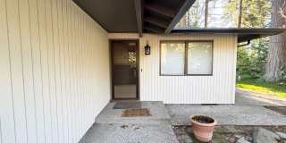 Lovely 2BD, 2BA Home In Lake Oswego with Lake Access!! Gallery 12