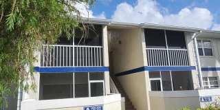1500 SE ROYAL GREEN Circle Gallery 1