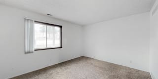 Colonial Village Gallery 41