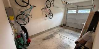 Air Conditioned 3 Bed 2.5 Bath Gallery 17
