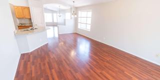 449 N WINDSOR Gallery 11