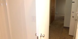 Rent Special: 1/2 Off June's Rent!! - Upstairs 2 Bedroom Unit Gallery 12