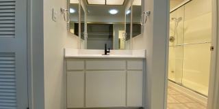 Beautiful corner condo in Lake San Marcos Gallery 25