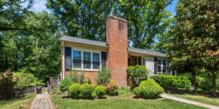 Modern Comfort & Prime Location in Alexandria! Gallery 1
