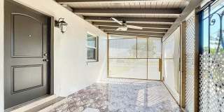 BEAUTIFUL ANNUAL RENTAL HOME - Convenient Location! Gallery 37