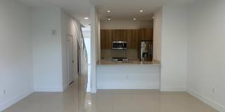 815 Northeast 17th Avenue Gallery 19