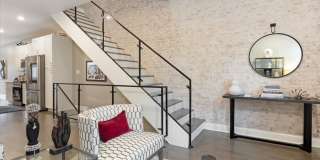 1532 N BROADWAY Gallery 20