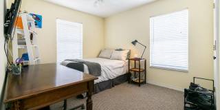 2102 FIRST Street Gallery 17