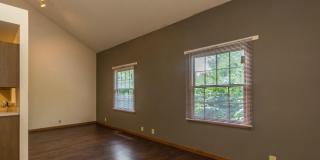 1804 Maxwell Gallery 9