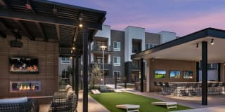 Maxwell on 66th Gallery 20