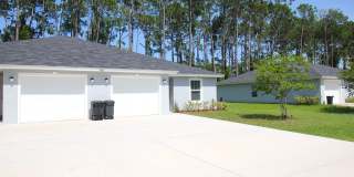 Roomy 3 Bed 2 Bath Duplex Home for Rent w Lawn Cutting Included! Gallery 4