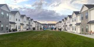 Huntshire Avenue - 2966 Gallery 1