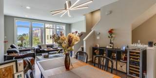 GREAT LOCATION!! Stunning 3BD/3.5BA luxury 4-level townhouse! Gallery 23