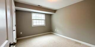 1215 Green Oaks Lane - B - 1 Gallery 4