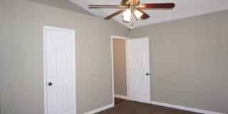 6648 Gentle Oaks Drive East Gallery 11