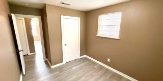 AVAILABLE NOW! 2 Bedroom / 1 Bath Duplex Near Brooks City Base! Gallery 12