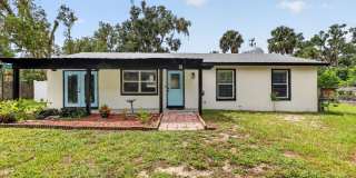 Charming Downtown Mount Dora Home on Nearly ½ Acre! Gallery 1