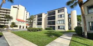 2324 S Cypress Bend Dr Gallery 1