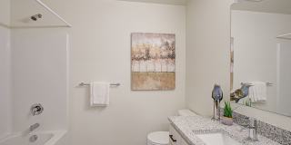 Country Living with Modern Flair: Wake up to the sounds of nature, Live Minutes from Everything Gallery 40