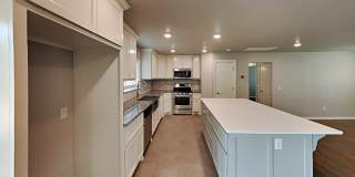 3 Bedroom 2 Bath Home on 1 acre lot Gallery 7