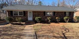 1502 Larson Street Gallery 1