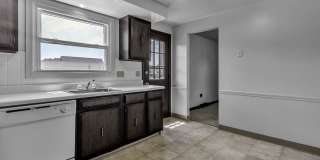 305/307 Kaymar Drive Gallery 6