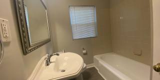 Room in 3 Bedroom Home at Glory St Gallery 26