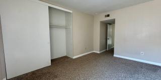 2 Bedroom/2.5 Bathroom Townhouse Fashion Park Villas Across Shops at Santa Anita Gallery 16