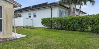 Discover the perfect Naples Park rental just minutes from the beach. Gallery 40