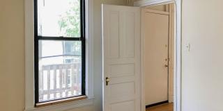 3525 N Wilton Gallery 21