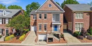 1124 Dilworth Crescent Row Gallery 2