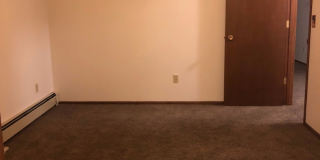 Large 3 Bed, 2 1/2 Bath, 2 Car Garage in North Pole! Gallery 21