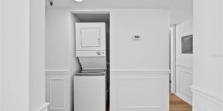 201 W LAUREL STREET Gallery 16