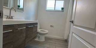 4 Bedroom / 2 Bath House Gallery 26