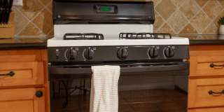 7310 Balboa Blvd Gallery 16