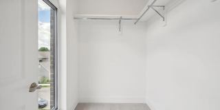 526 Riverfront Ln Gallery 18