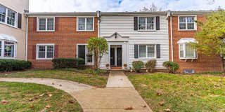 2 Level Condo in Arlington! Gallery 1