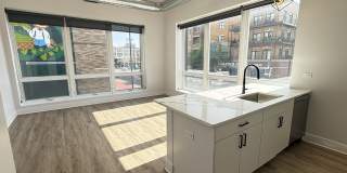 4731 North Western Avenue Gallery 1