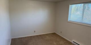 Large upstairs 2 bedroom apartment! Gallery 19