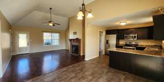 $1650 - 3 Bedroom 2 Bath Ranch Home Gallery 7