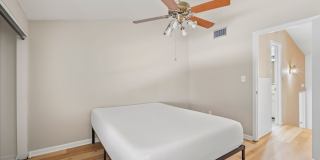 Charming 2-Bedroom Townhome in South Tampa — $500 off Move-In Special! Gallery 12