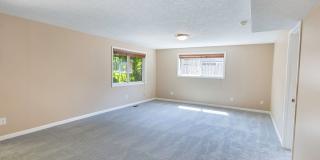 Beautiful 4 Bedroom Home Gallery 32