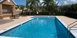 Adorable 3 bedroom / 2.5 bath town home with newly remodeled kitchen! Gallery 24