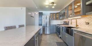 6700 South Shore Drive Gallery 9