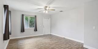 2227 NE 3rd Avenue Gallery 11