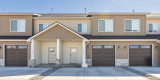 MODERN 3 BED 2.5 BATH TOWNHOME IN SAINT ANTHONY Gallery 1