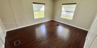 10550 W State Road 84 Gallery 7