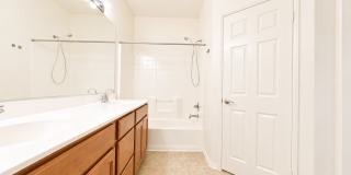 3 Bedroom condo in Lake Elsinore Gallery 16